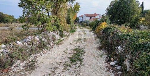 Terreno Krnica, Marčana, 705m2