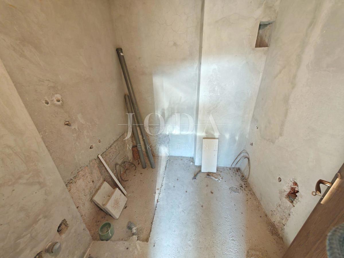 Casa a 100 metri dal mare con 6 unità abitative