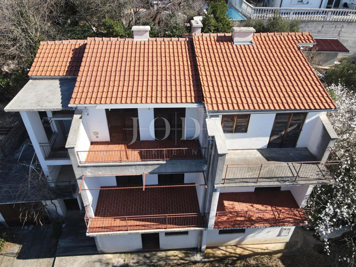 Casa a 100 metri dal mare con 6 unità abitative