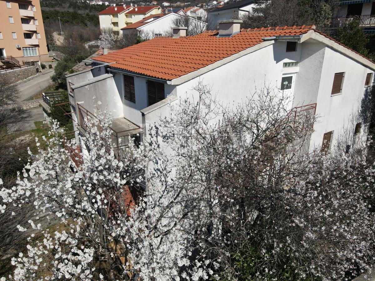 Casa a 100 metri dal mare con 6 unità abitative