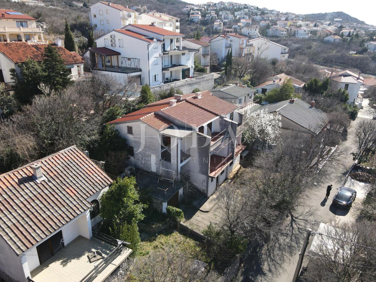 Casa a 100 metri dal mare con 6 unità abitative