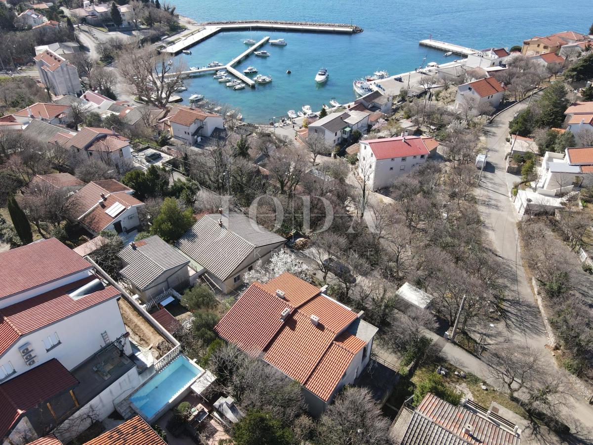 Casa a 100 metri dal mare con 6 unità abitative