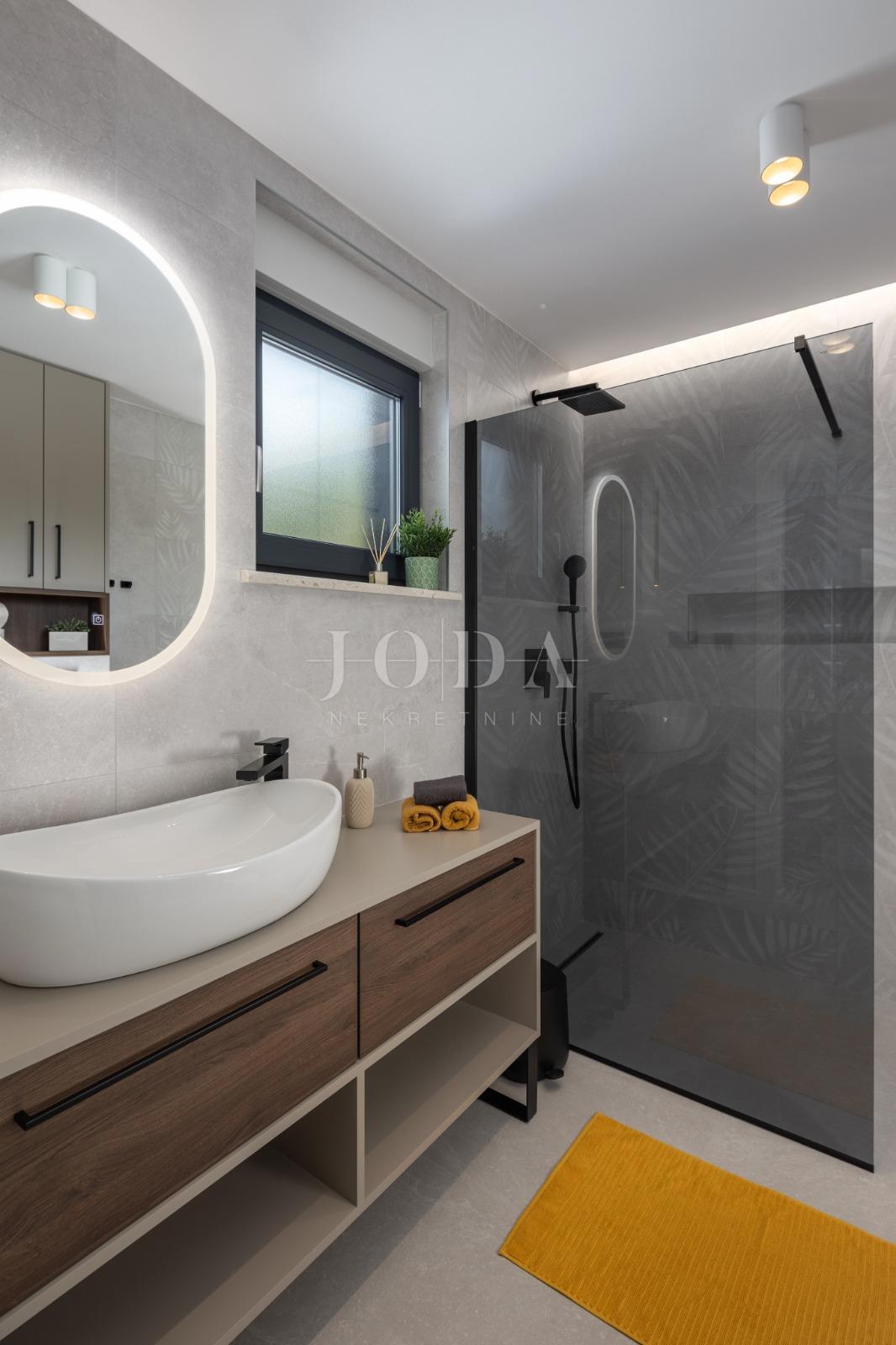 Casa Kostrena, 490m2