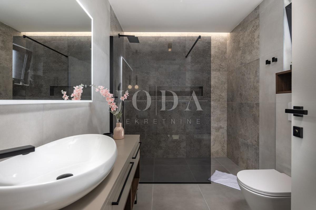 Casa Kostrena, 490m2