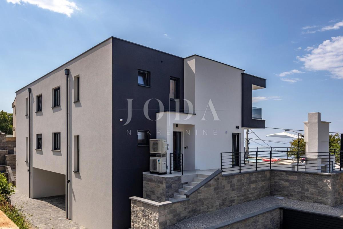 Casa Kostrena, 490m2