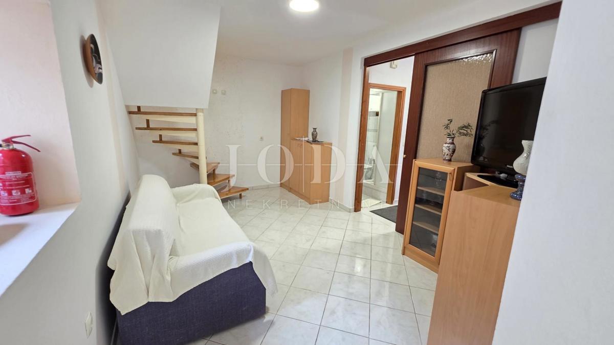 Casa Jablanac, Senj, 52m2