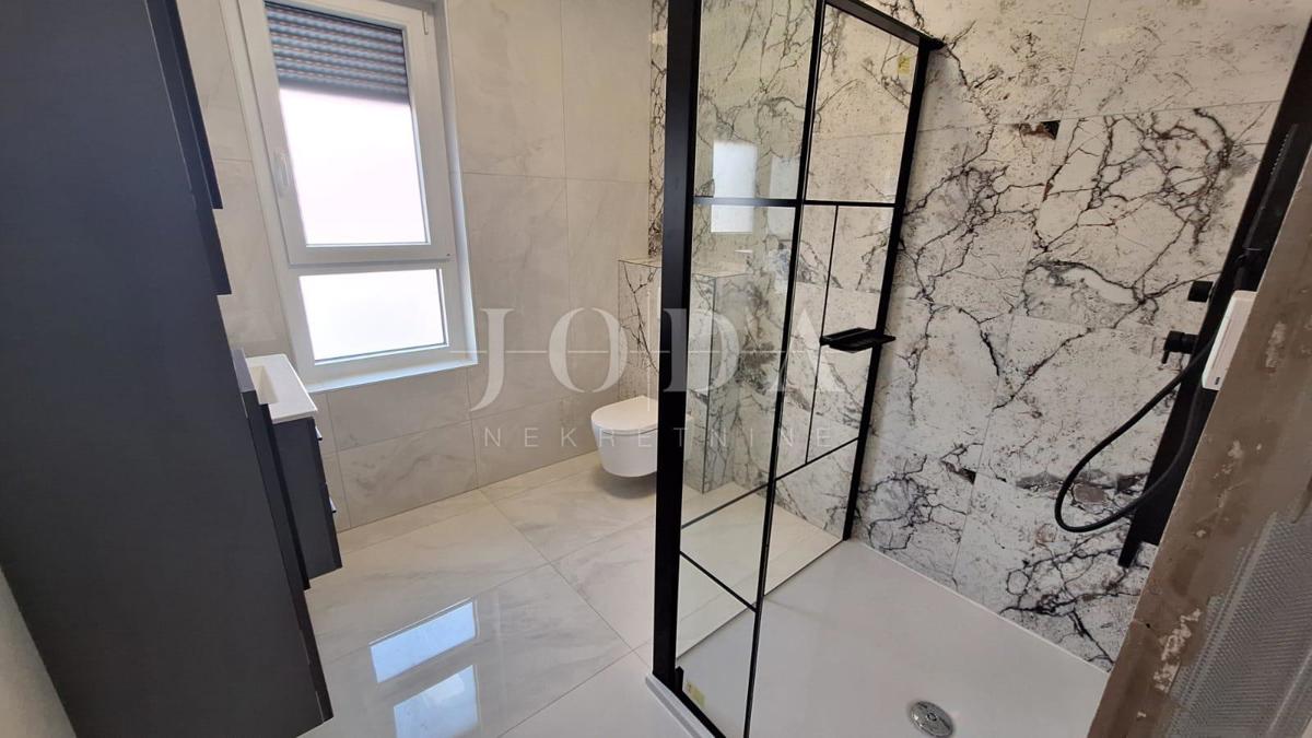 L'isola di Krk - villa con una bellissima vista e piscina