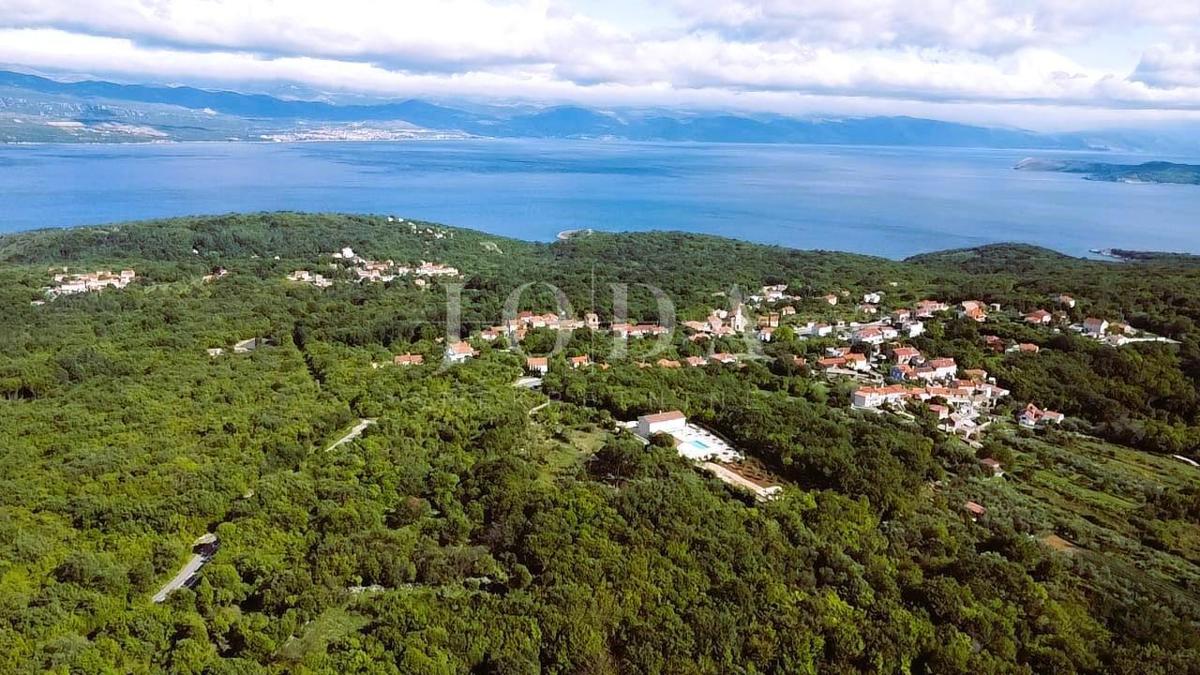 Terreno con vista mare - isola di Krk