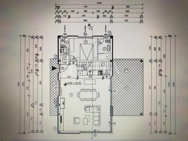 Villa moderna con piscina e vista mare