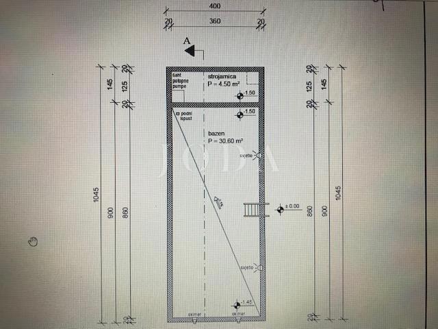 Villa moderna con piscina e vista mare
