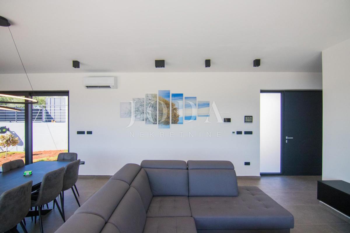 Nuova casa moderna - dintorni della citta di Krk