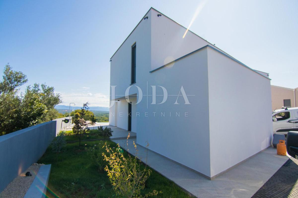Nuova casa moderna - dintorni della citta di Krk