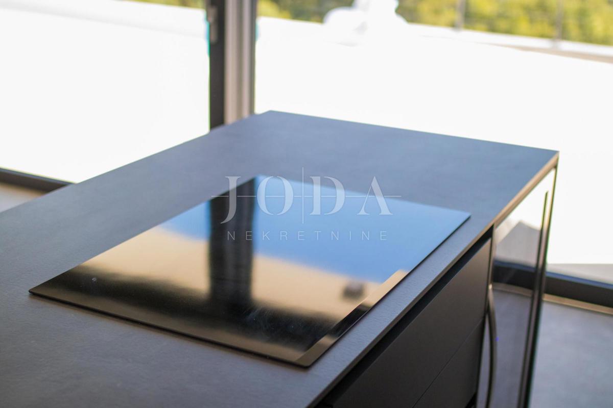 Nuova casa moderna - dintorni della citta di Krk