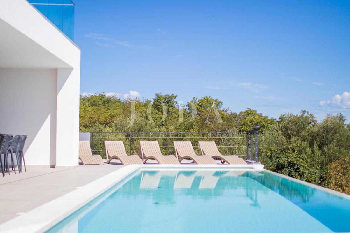 Nuova casa moderna - dintorni della citta di Krk