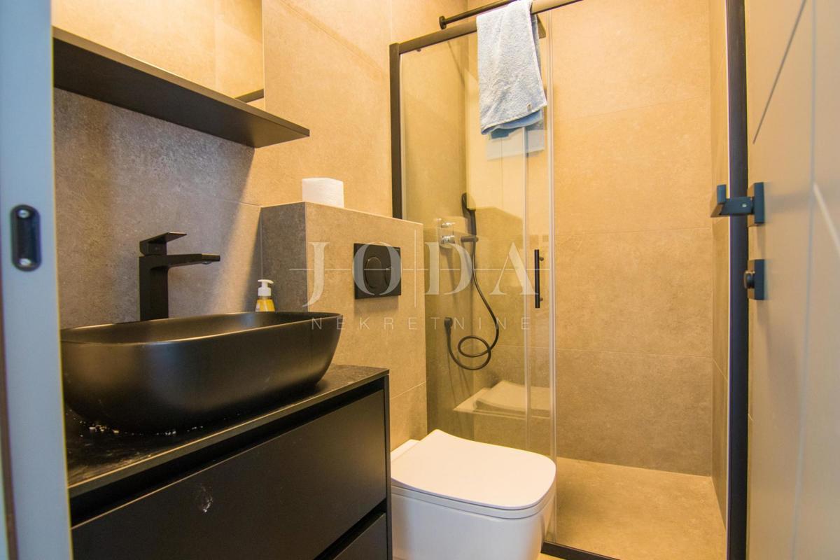 Nuova casa moderna - dintorni della citta di Krk