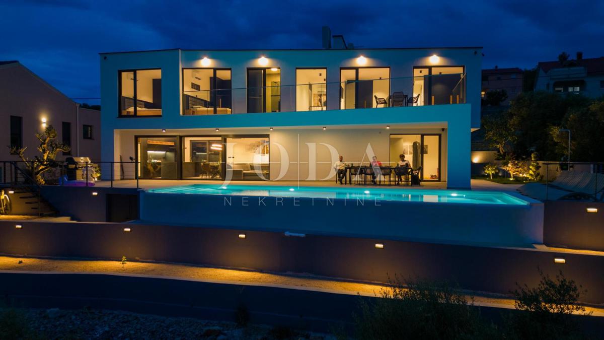 Nuova casa moderna - dintorni della citta di Krk