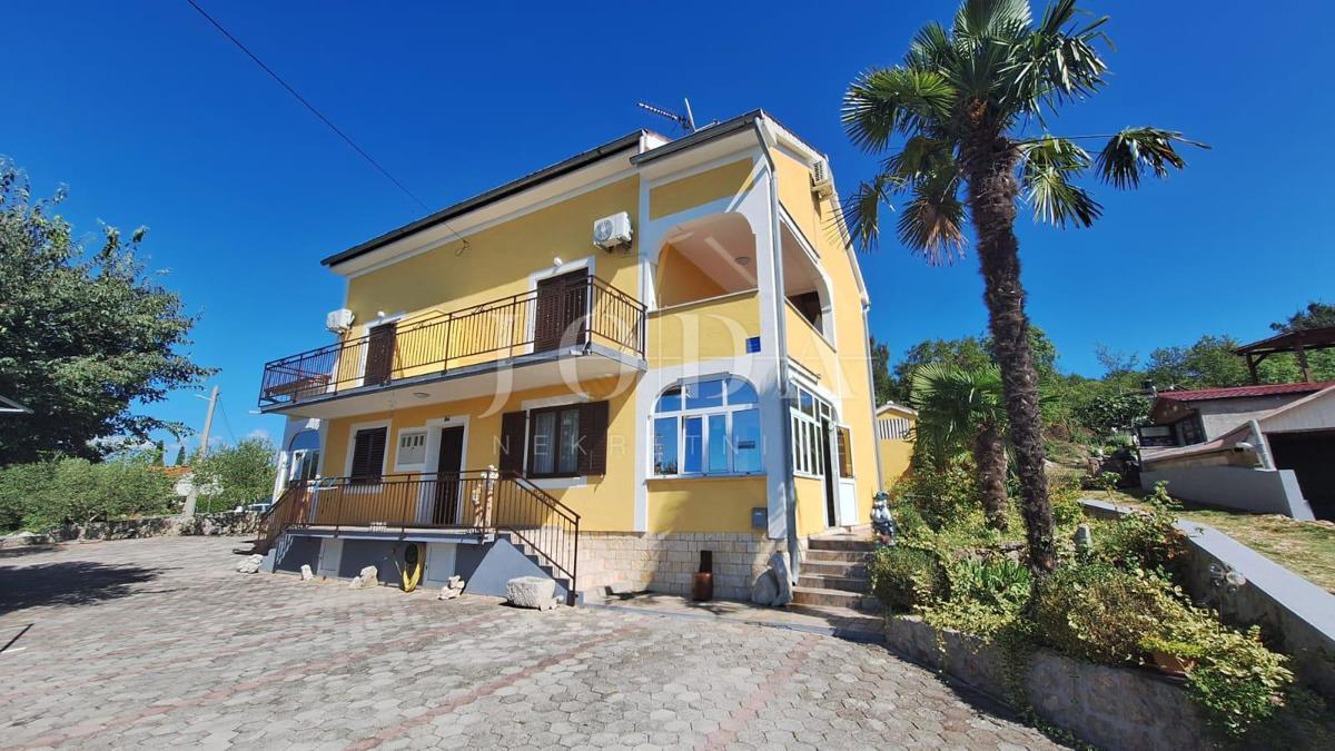 Isola di Krk, Malinska, casa con vista mare