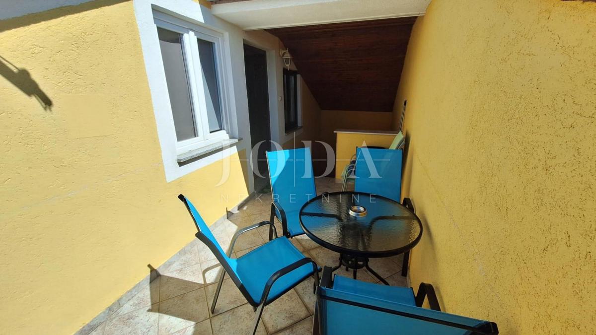 Isola di Krk, Malinska, casa con vista mare