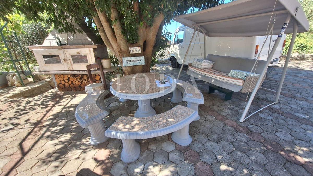 Isola di Krk, Malinska, casa con vista mare