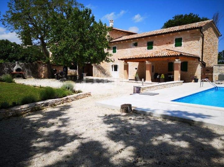 Casa Krničari, Žminj, 220m2