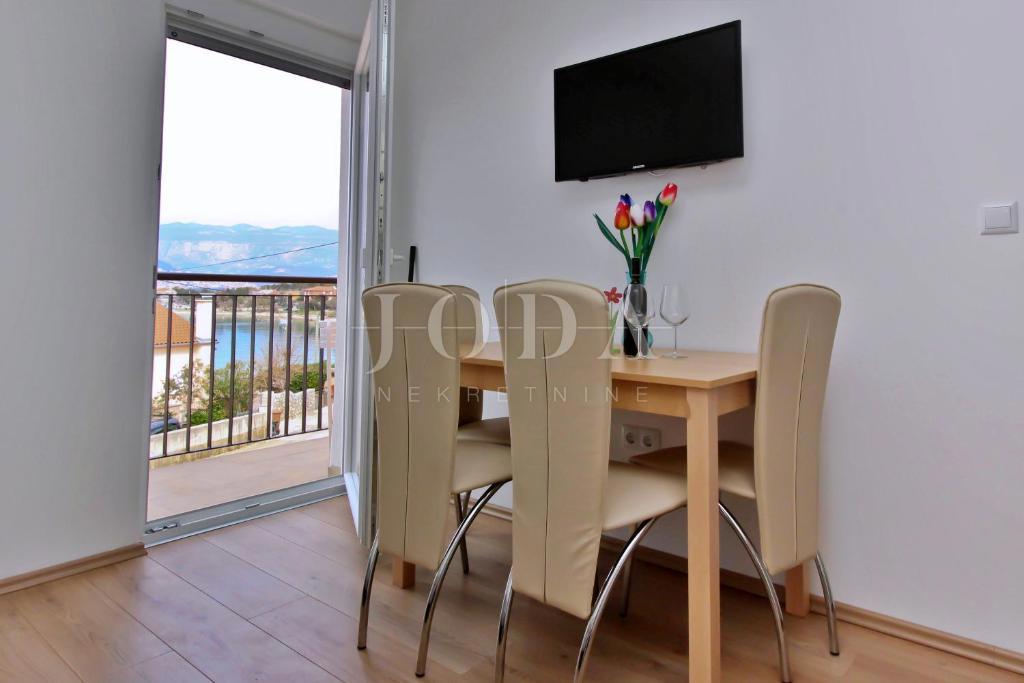 Casa Šilo, Dobrinj, 250m2