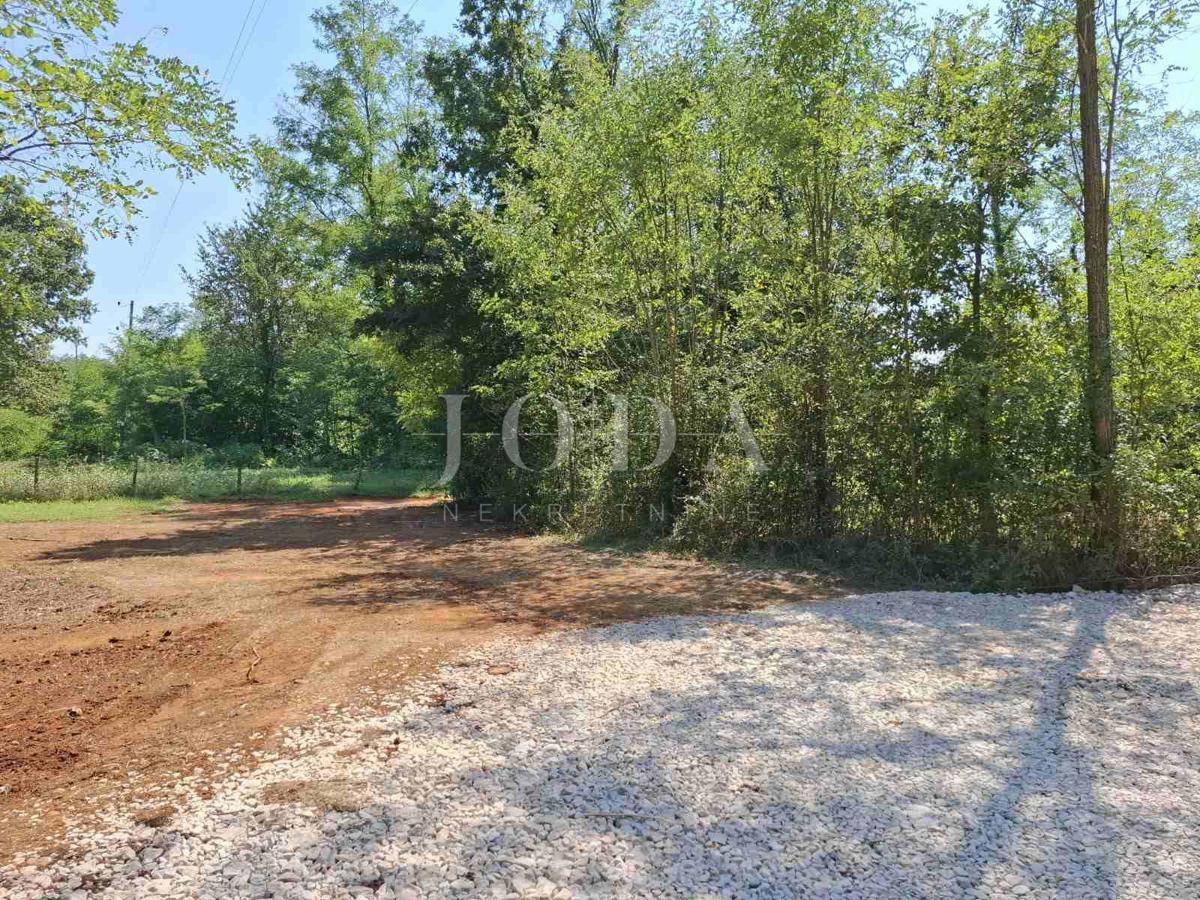 Terreno Labin, 880m2