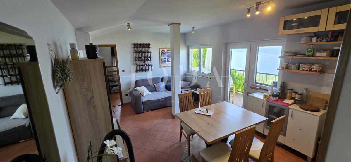 Crikvenica, casa in posizione tranquilla con vista panoramica sul mare