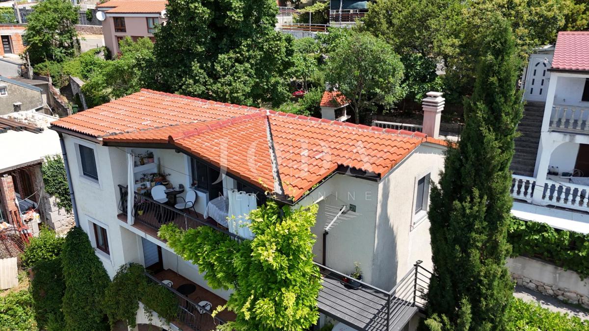 Crikvenica, casa in posizione tranquilla con vista panoramica sul mare