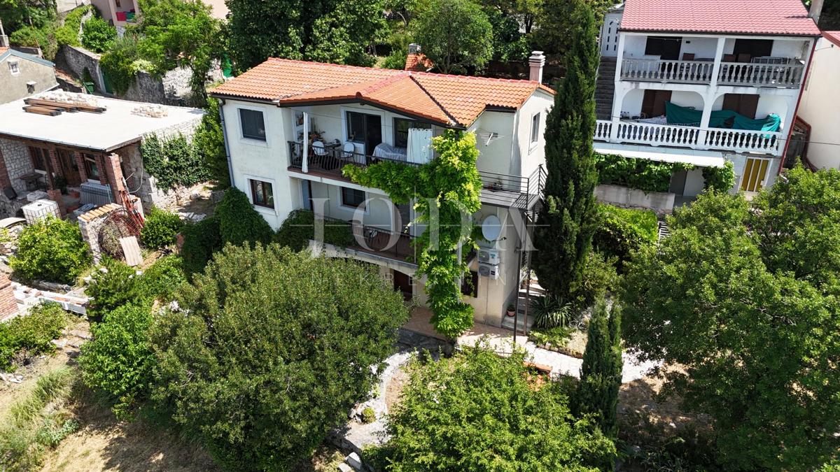 Crikvenica, casa in posizione tranquilla con vista panoramica sul mare