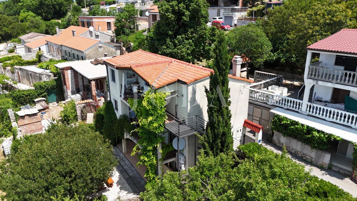 Crikvenica, casa in posizione tranquilla con vista panoramica sul mare