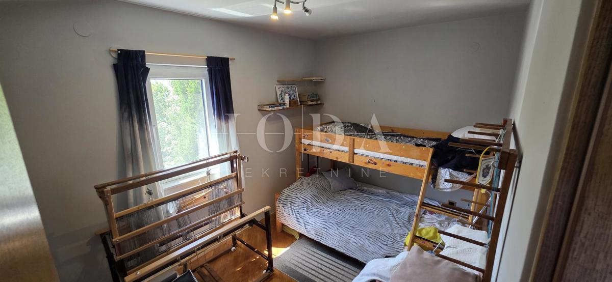 Crikvenica, casa in posizione tranquilla con vista panoramica sul mare