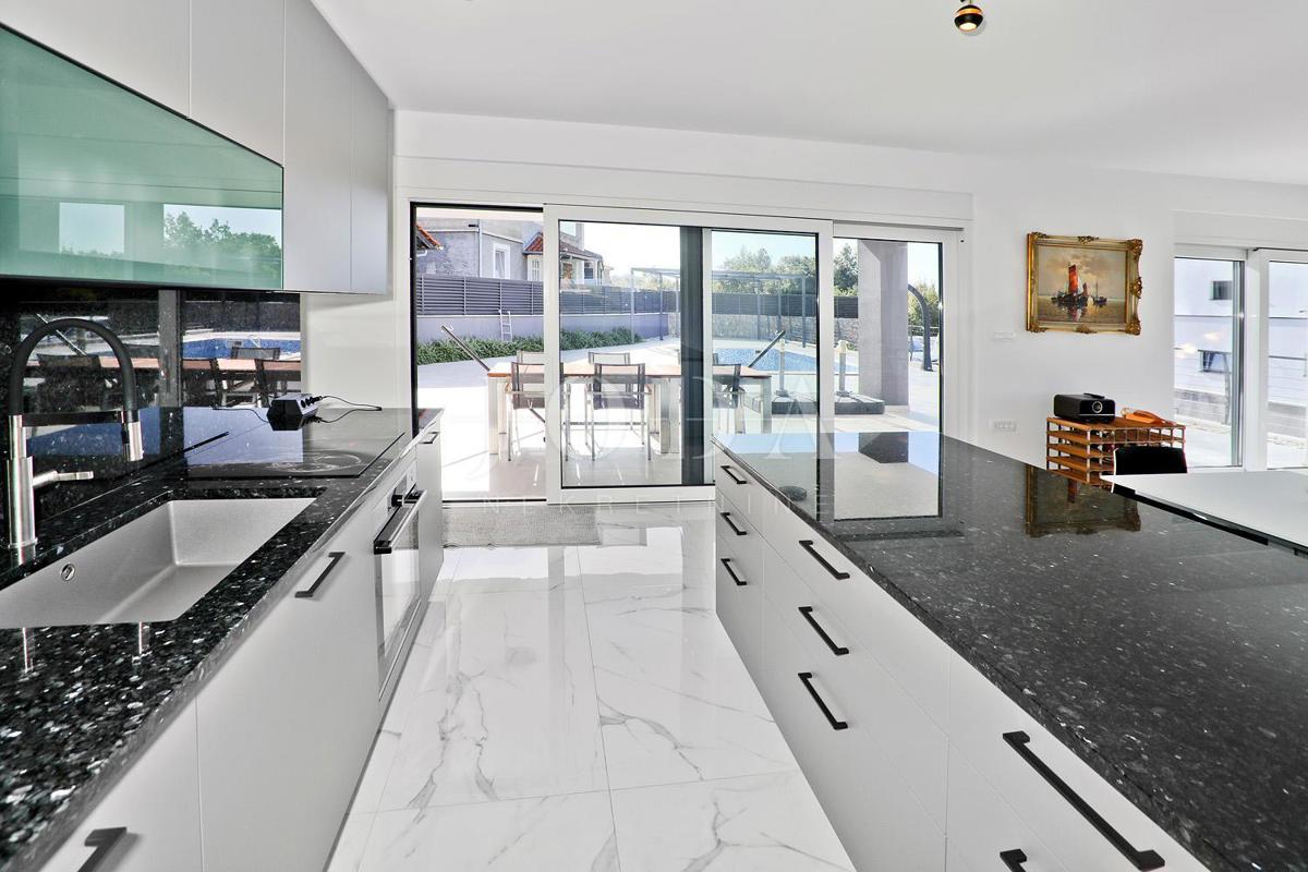 Villa moderna con vista mare - Malinska