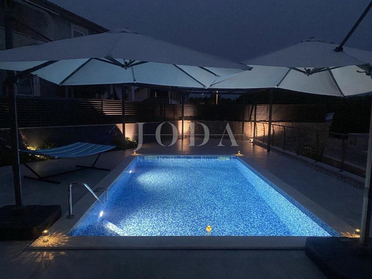 Villa moderna con vista mare - Malinska