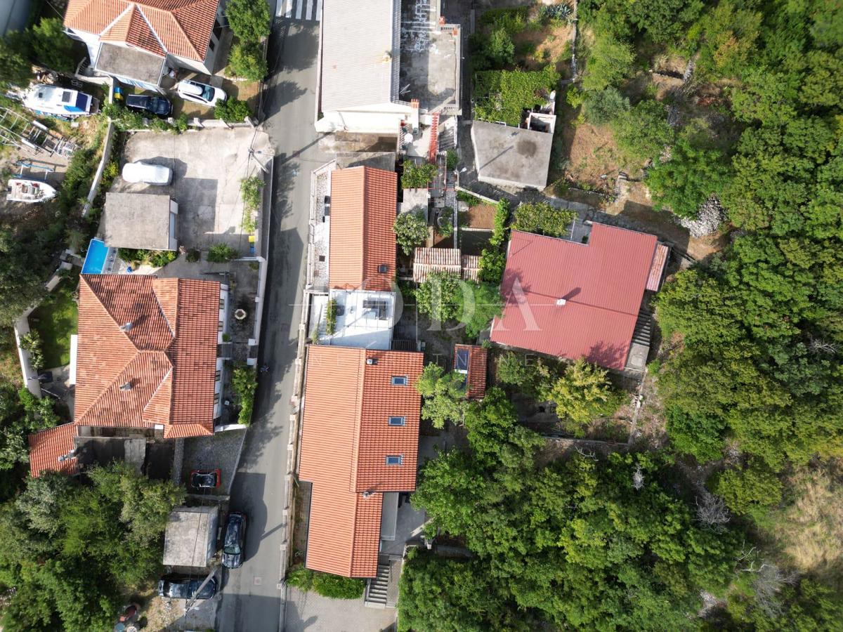 Casa al piano terra a Jadranovo con parcheggio