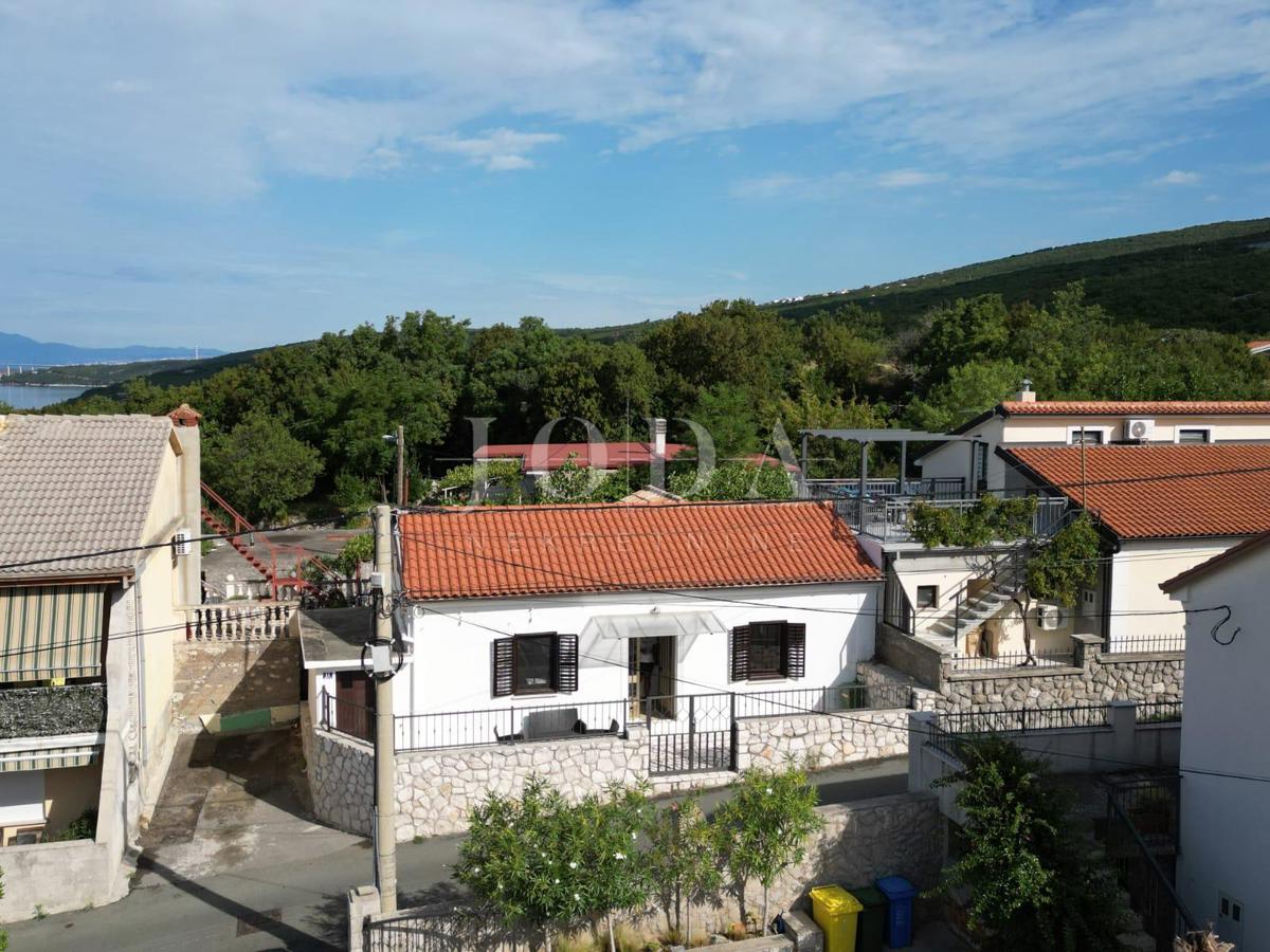 Casa al piano terra a Jadranovo con parcheggio
