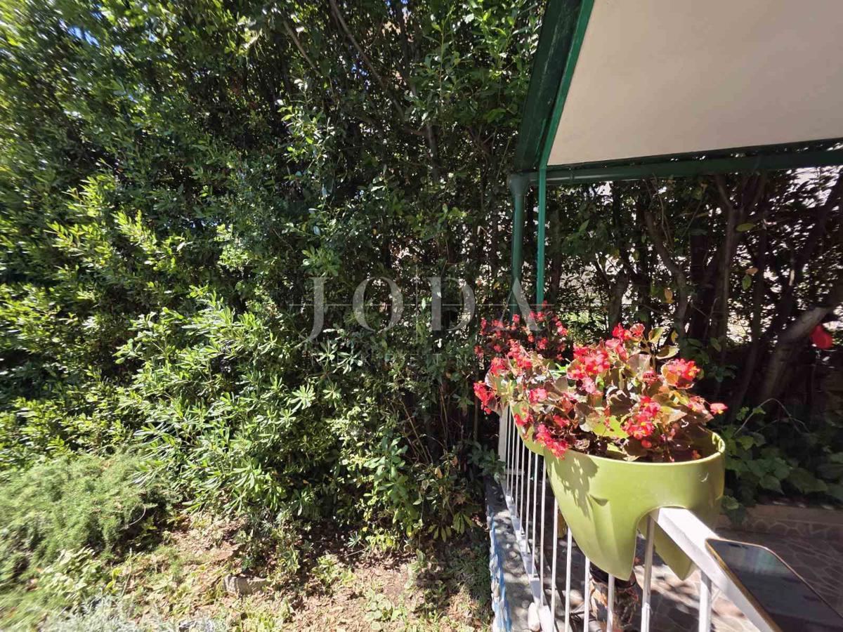 Novi Vinodolski, Costa di Bribir, appartamento a 130 m dal mare