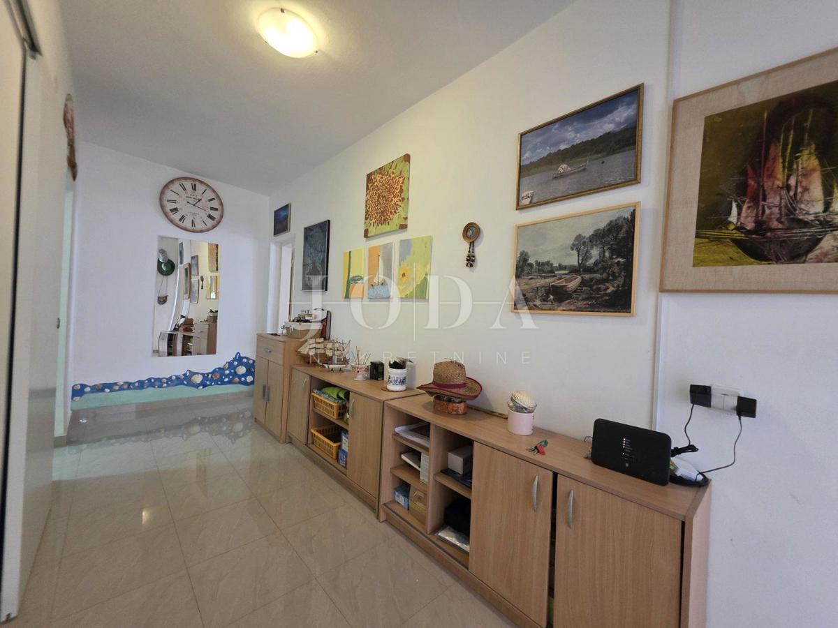 Novi Vinodolski, Costa di Bribir, appartamento a 130 m dal mare