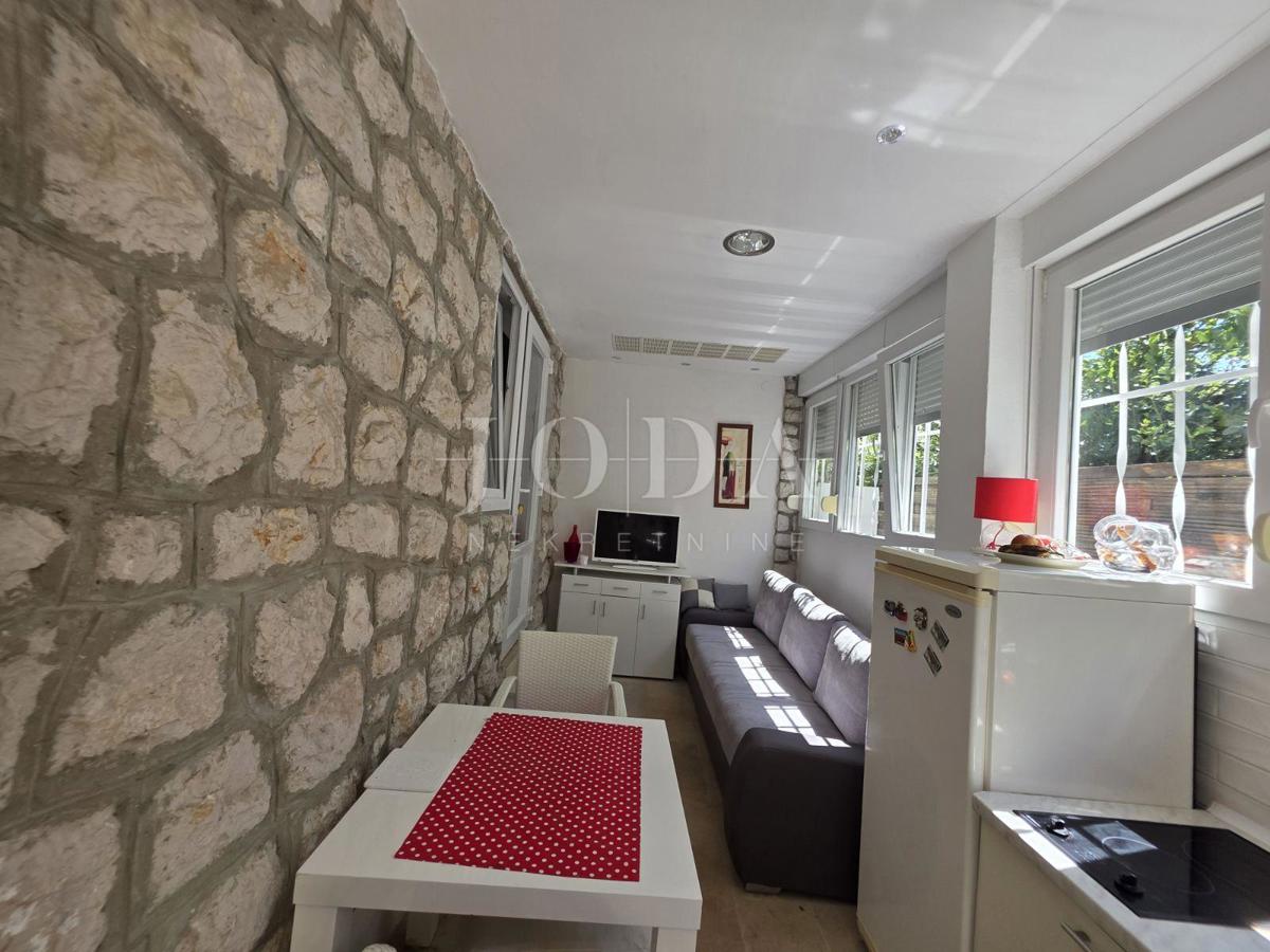 Novi Vinodolski, Costa di Bribir, appartamento a 130 m dal mare