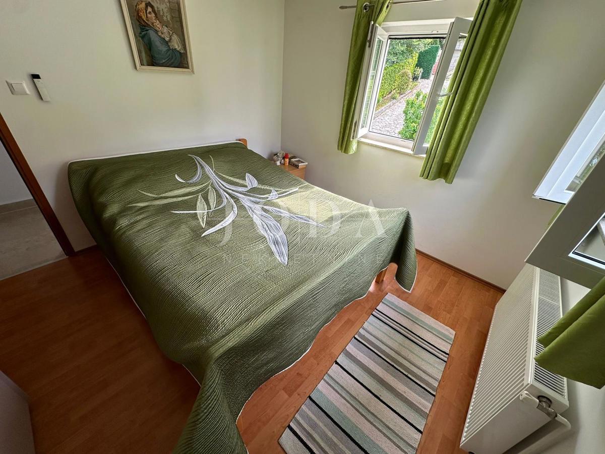 Omišalj, villa vicino al mare