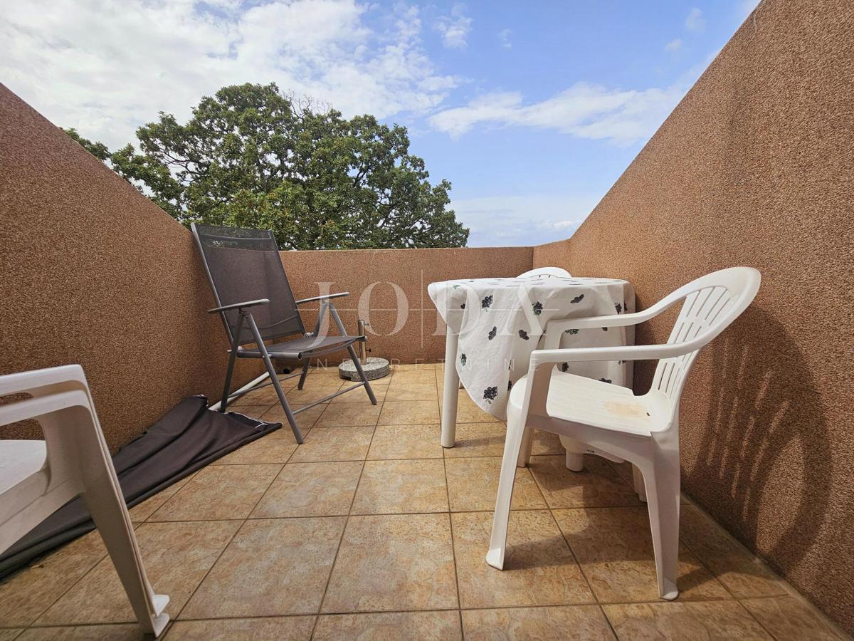 Casa con tre appartamenti, vista mare - Malinska