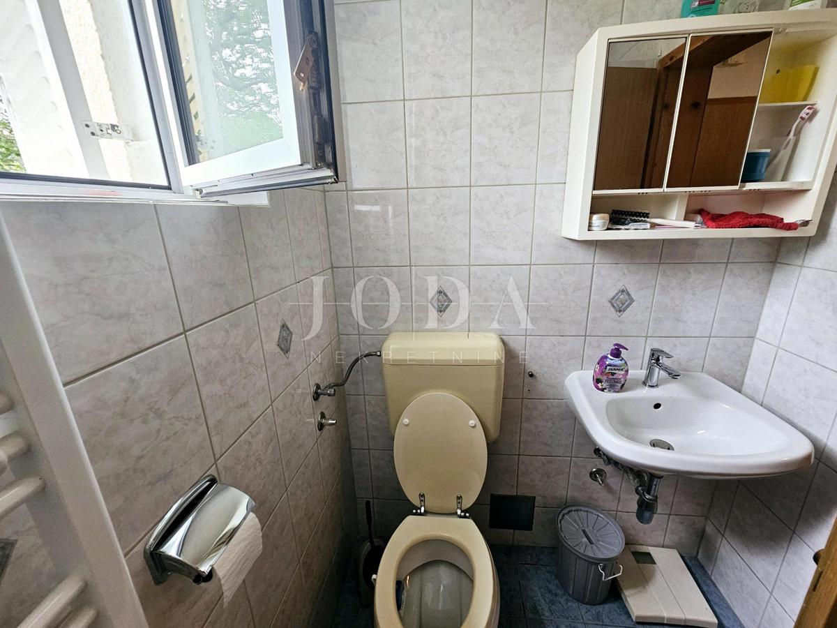 Casa con tre appartamenti, vista mare - Malinska