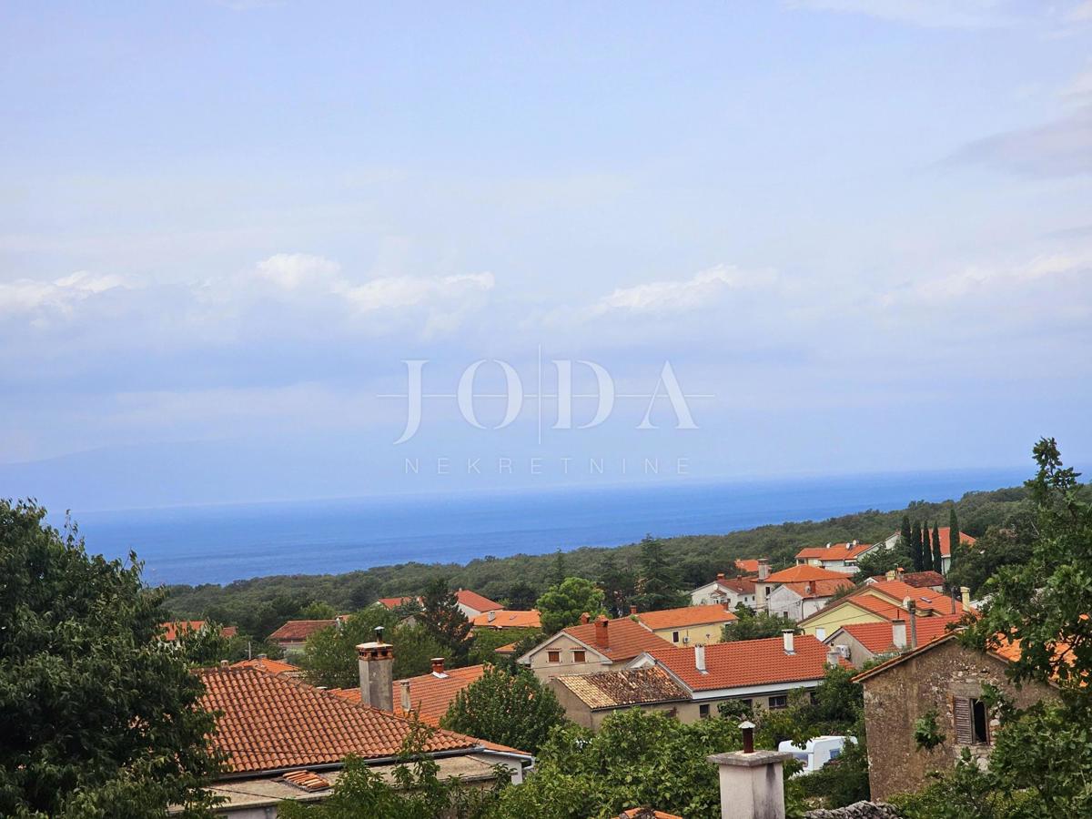 Casa con tre appartamenti, vista mare - Malinska