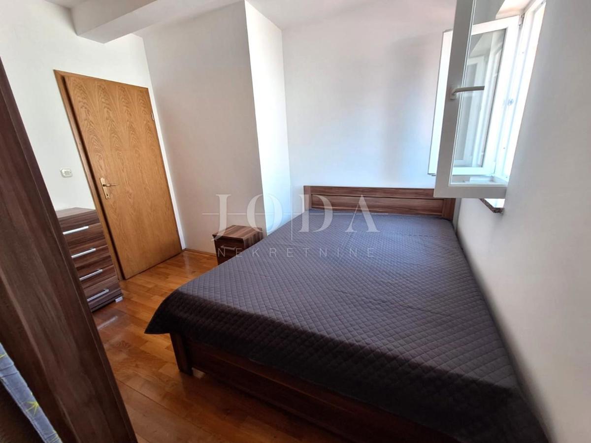 Due appartamenti a Malinska, con giardino, arredati!