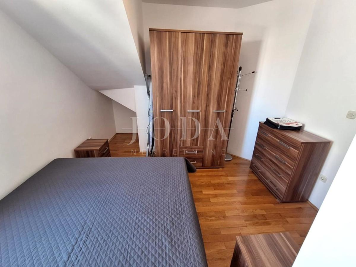 Due appartamenti a Malinska, con giardino, arredati!