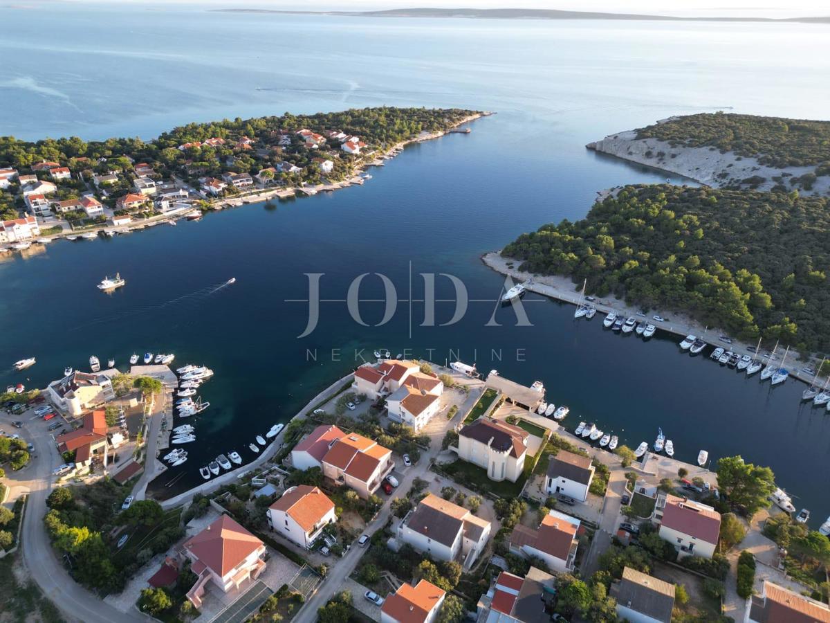 Allogio Šimuni, Pag, 108,32m2