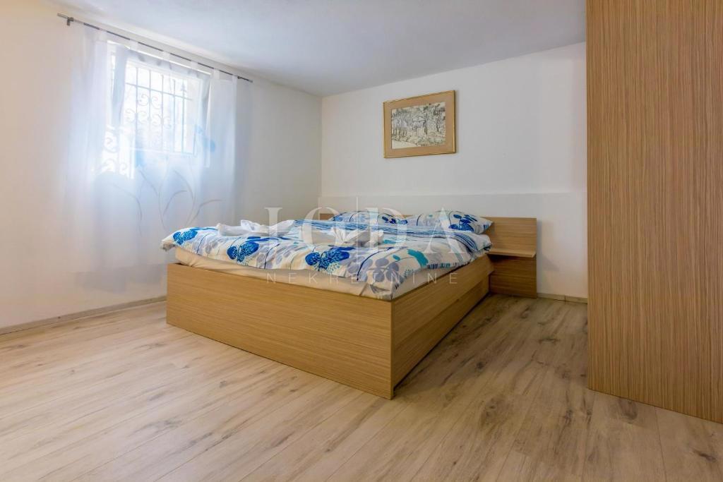 Casa con piscina e terrazza panoramica a Bribir – Ideale per affitti turistici | Quarnero