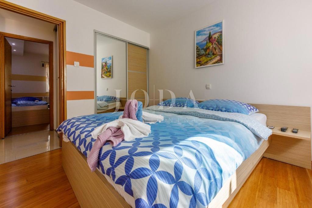 Casa con piscina e terrazza panoramica a Bribir – Ideale per affitti turistici | Quarnero