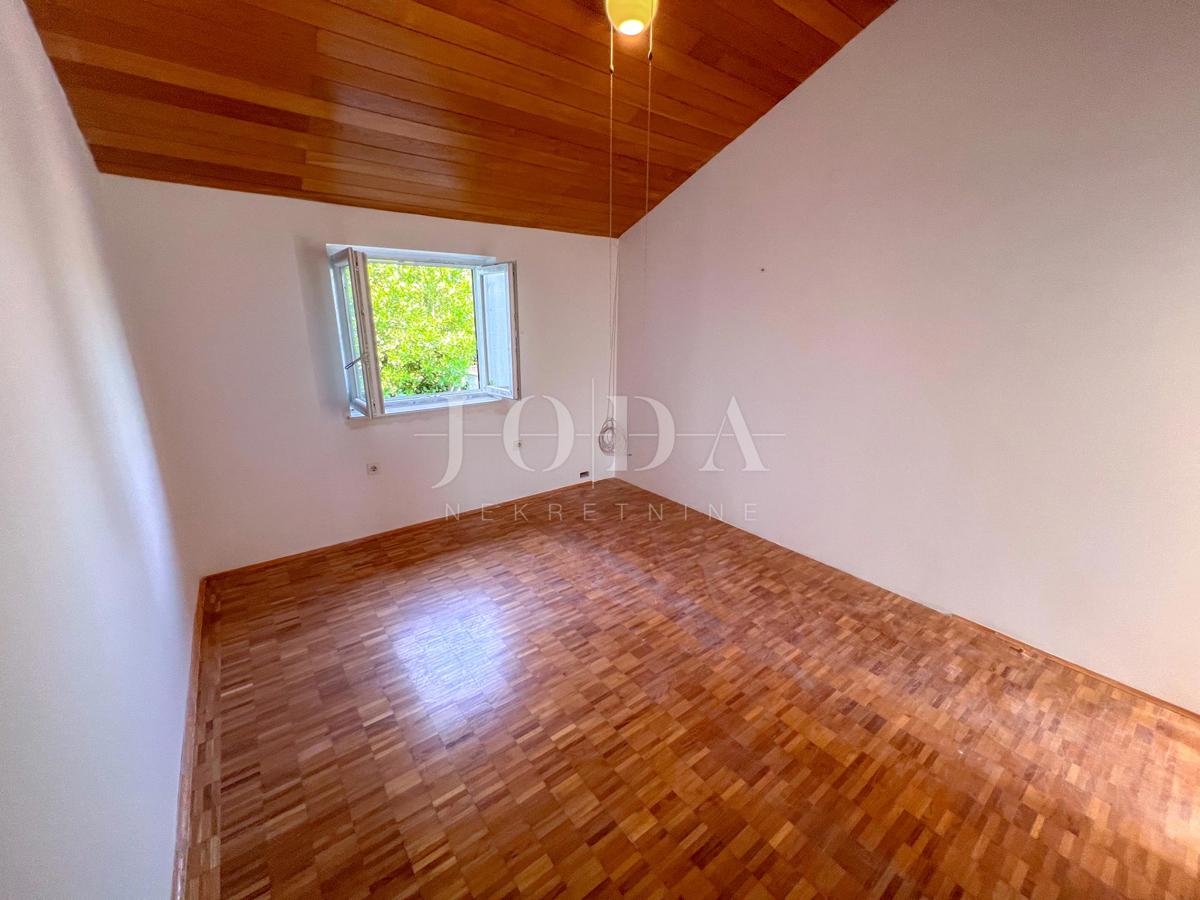 Appartamento in vendita a Selce, ottima posizione e vista mare