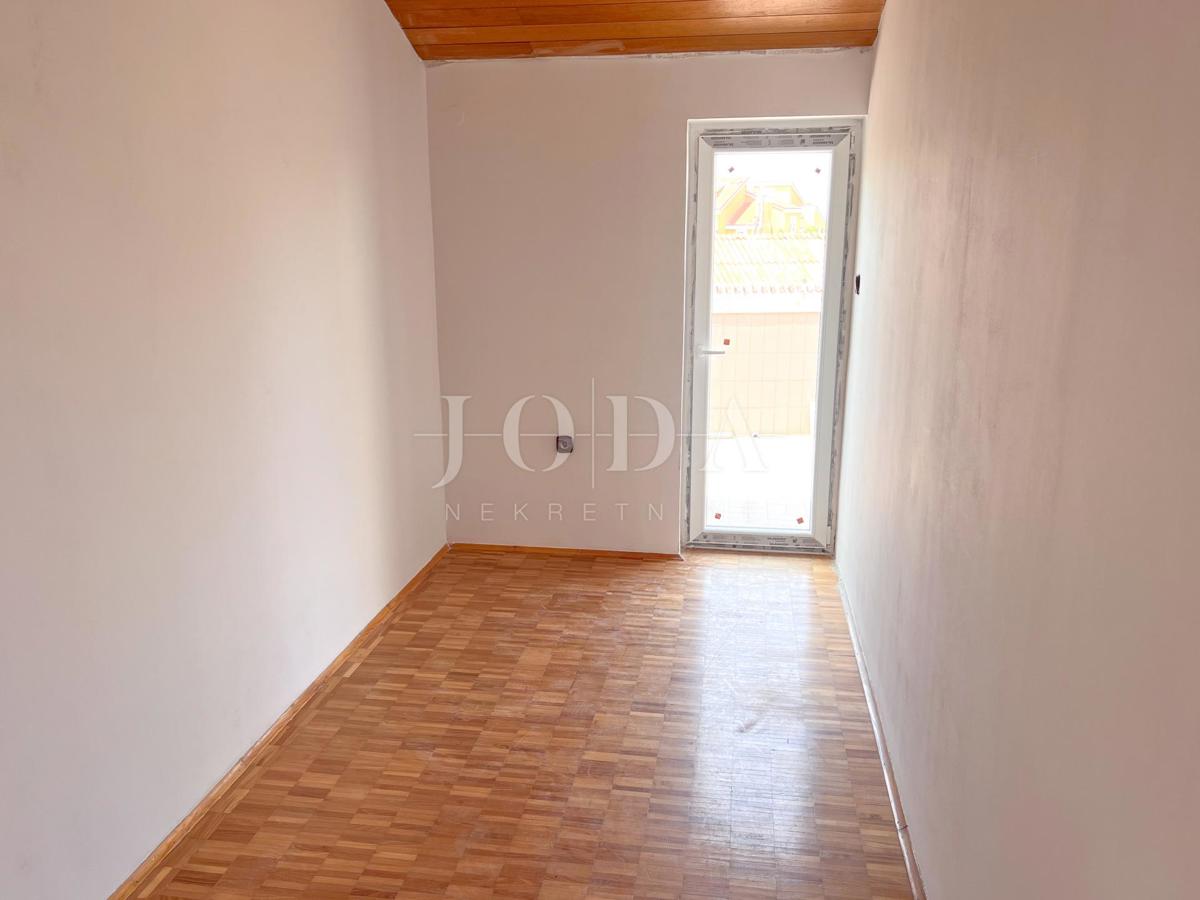 Appartamento in vendita a Selce, ottima posizione e vista mare