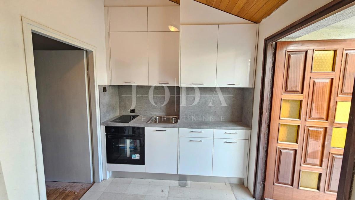 Appartamento in vendita a Selce, ottima posizione e vista mare